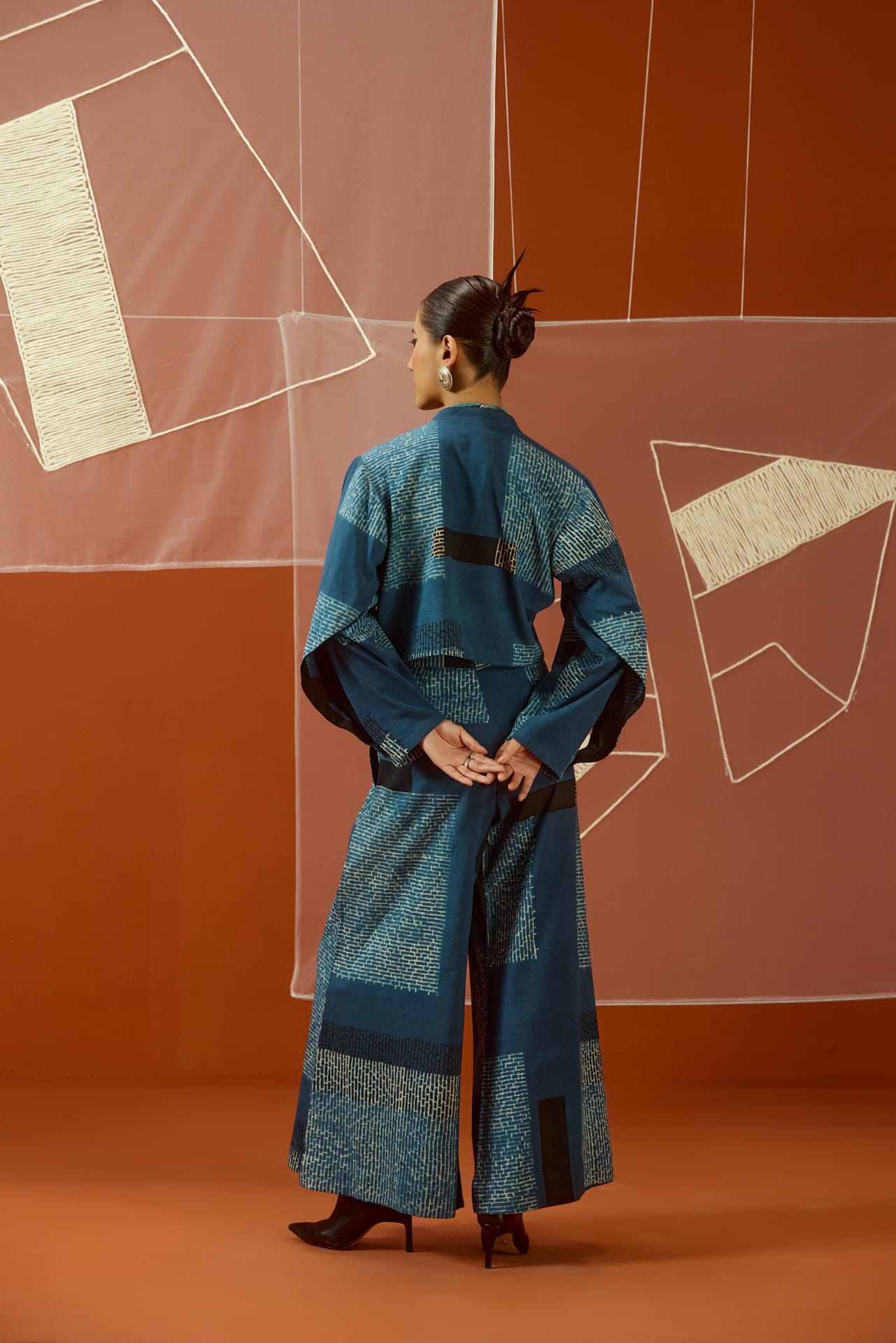 Five Degree Shift Indigo Trace Top